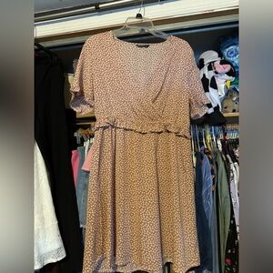 Women’s ruffle sleeve heart dress